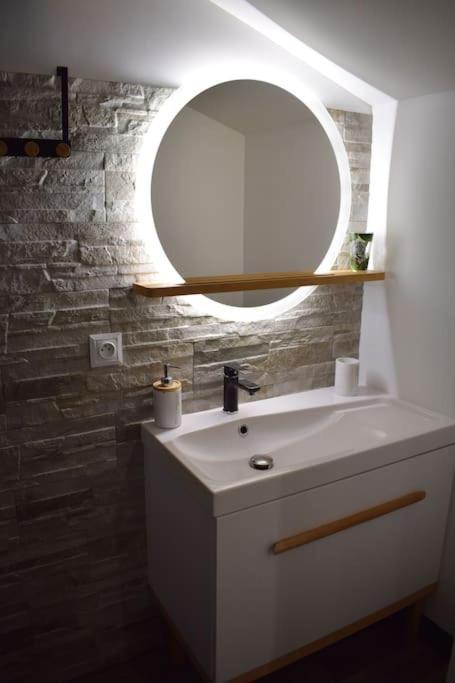 Domaine La Tuilerie Bed & Breakfast Guitres Room photo